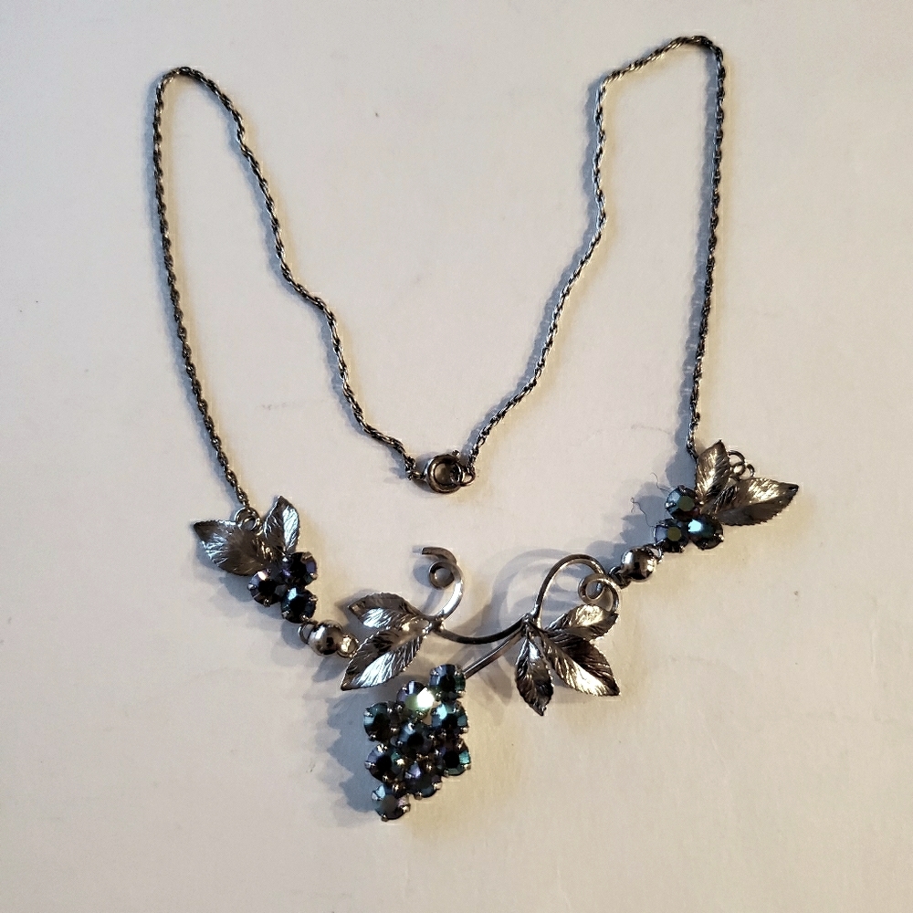 Vintage silver necklace